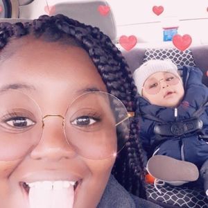 Meet your Posher, Kendra